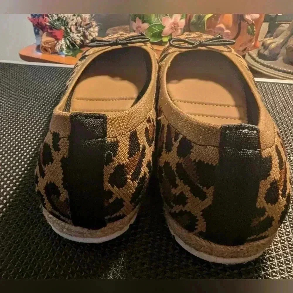 Kelly & Katie Animal Print Espadrilles Style Size 7M - Picture 8 of 10